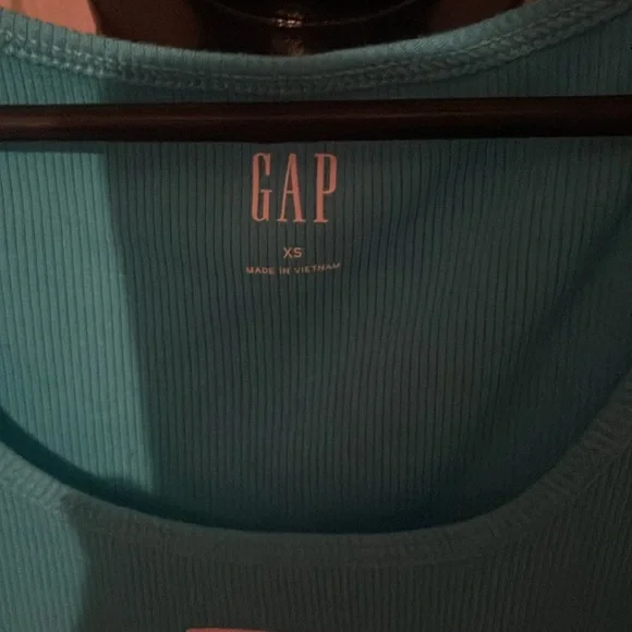 GAP Women's Blue Tank Top - Picture 2 of 3